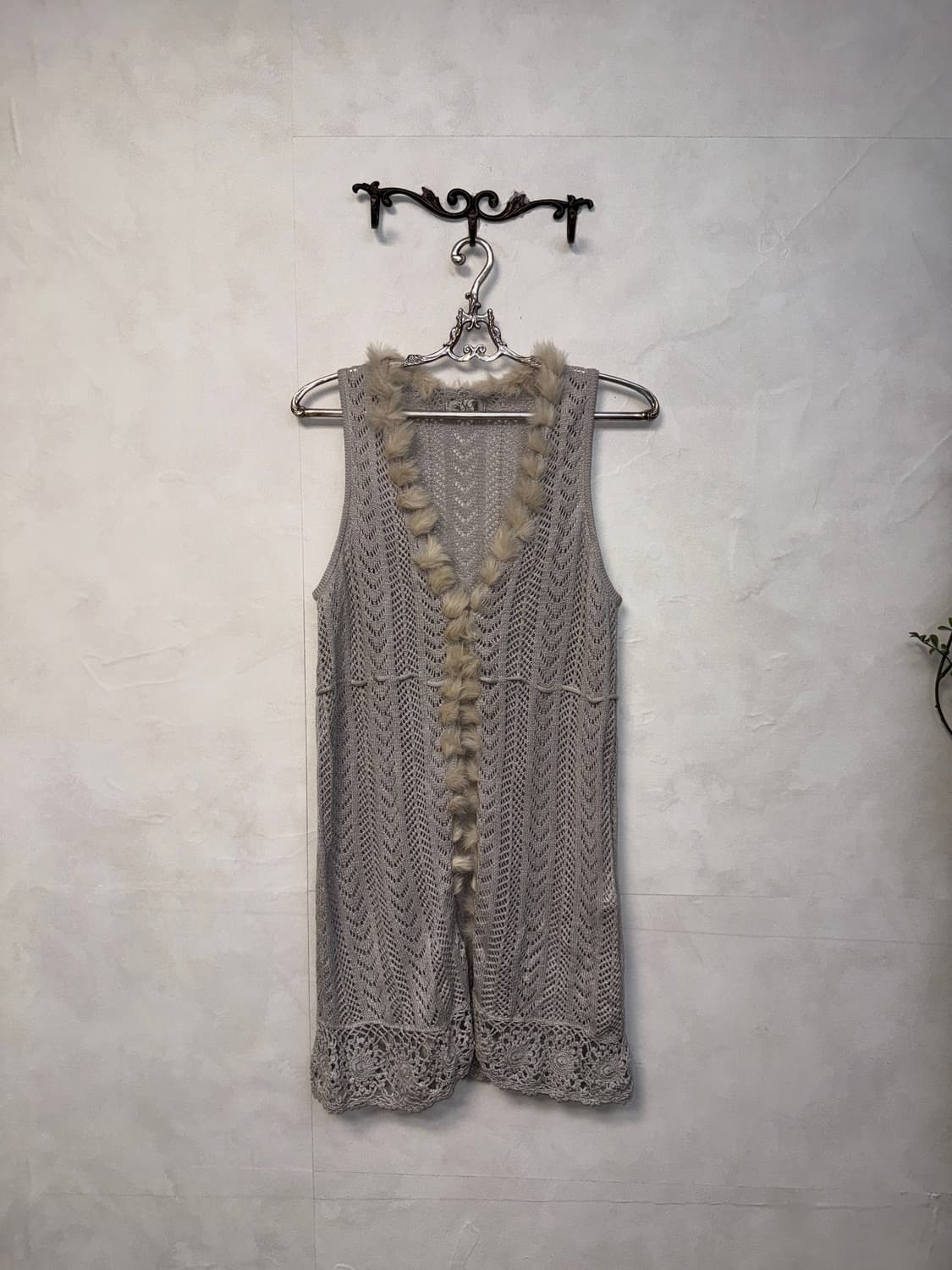 Gray rabbit fur trimming crochet vest  상품이미지4