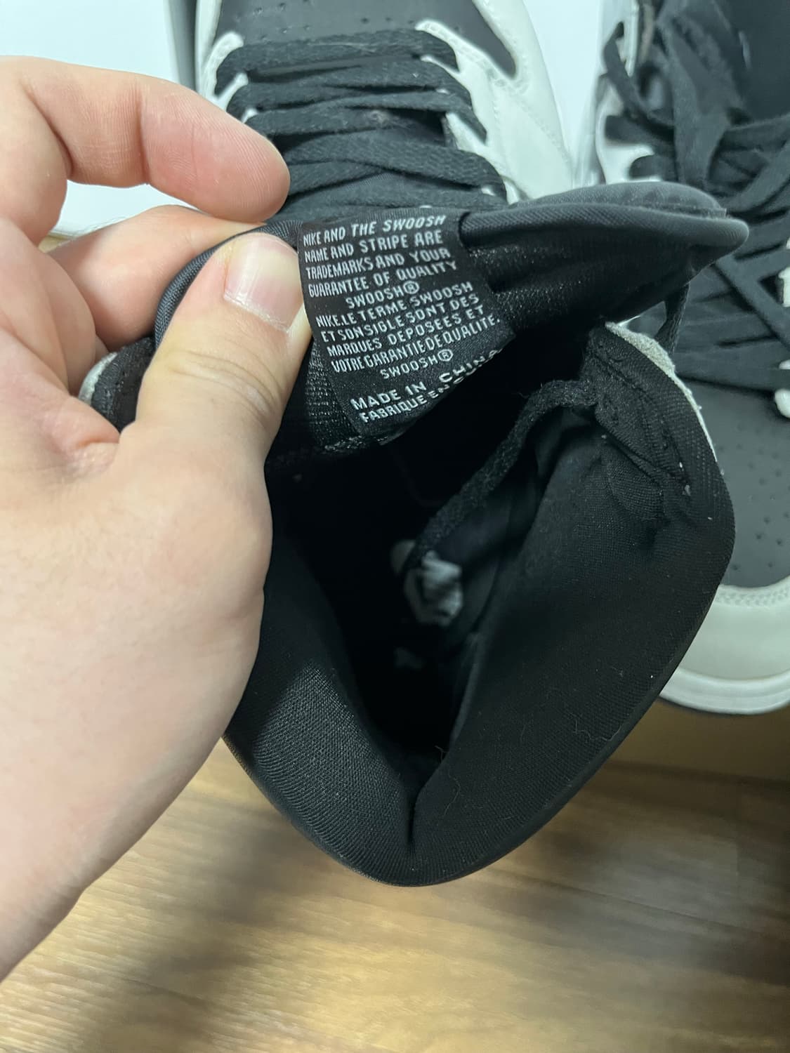 조던1 미드 상품이미지4