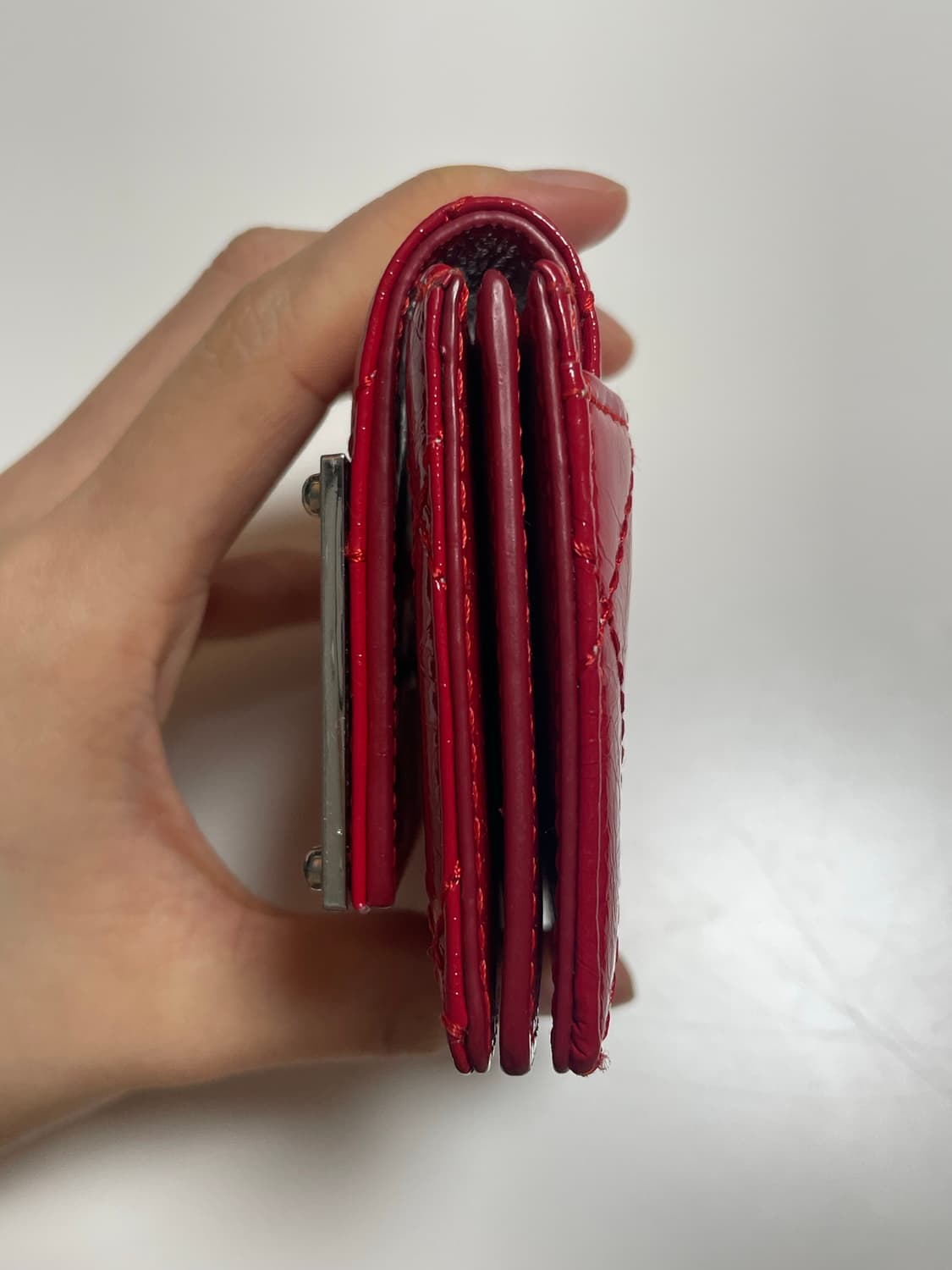 마뗑킴 퀼팅 아코디언 월렛 레드 상품이미지5