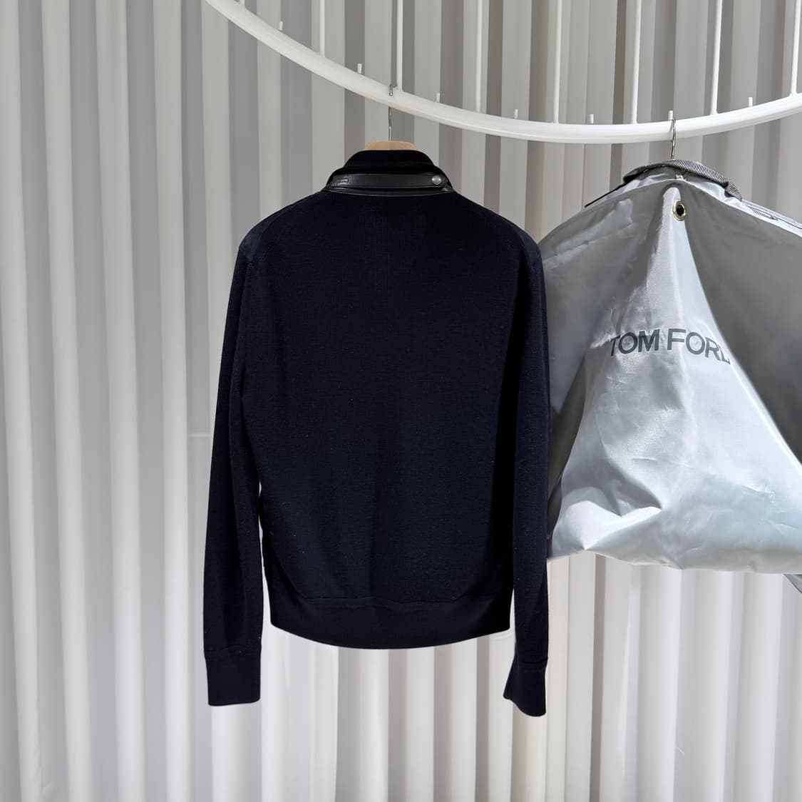 (A+/50) / 톰포드 스웨이드 프론트 집업 니트패딩 상품이미지4