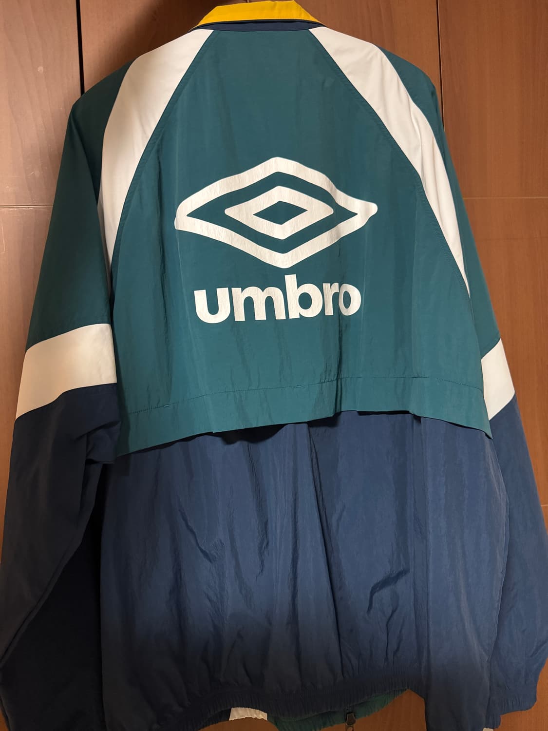 엄브로 팝러쉬 컬러블럭 스탠넥 바람막이 자켓 그린 115사이즈 상품이미지5