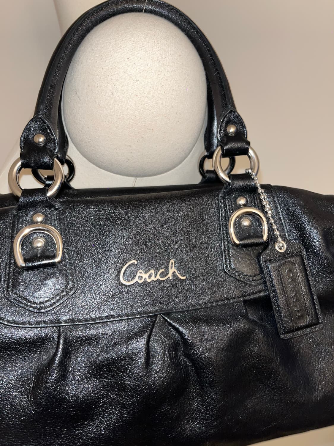 Coach Basic Design Black Shoulder Bag 상품이미지4