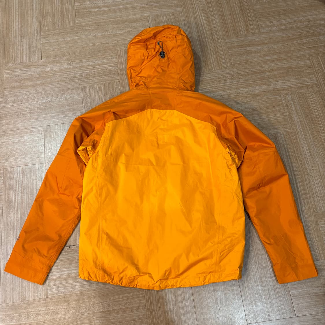 파타고니아 오렌지 그라데이션 나노 스톰 자켓 상품이미지6
