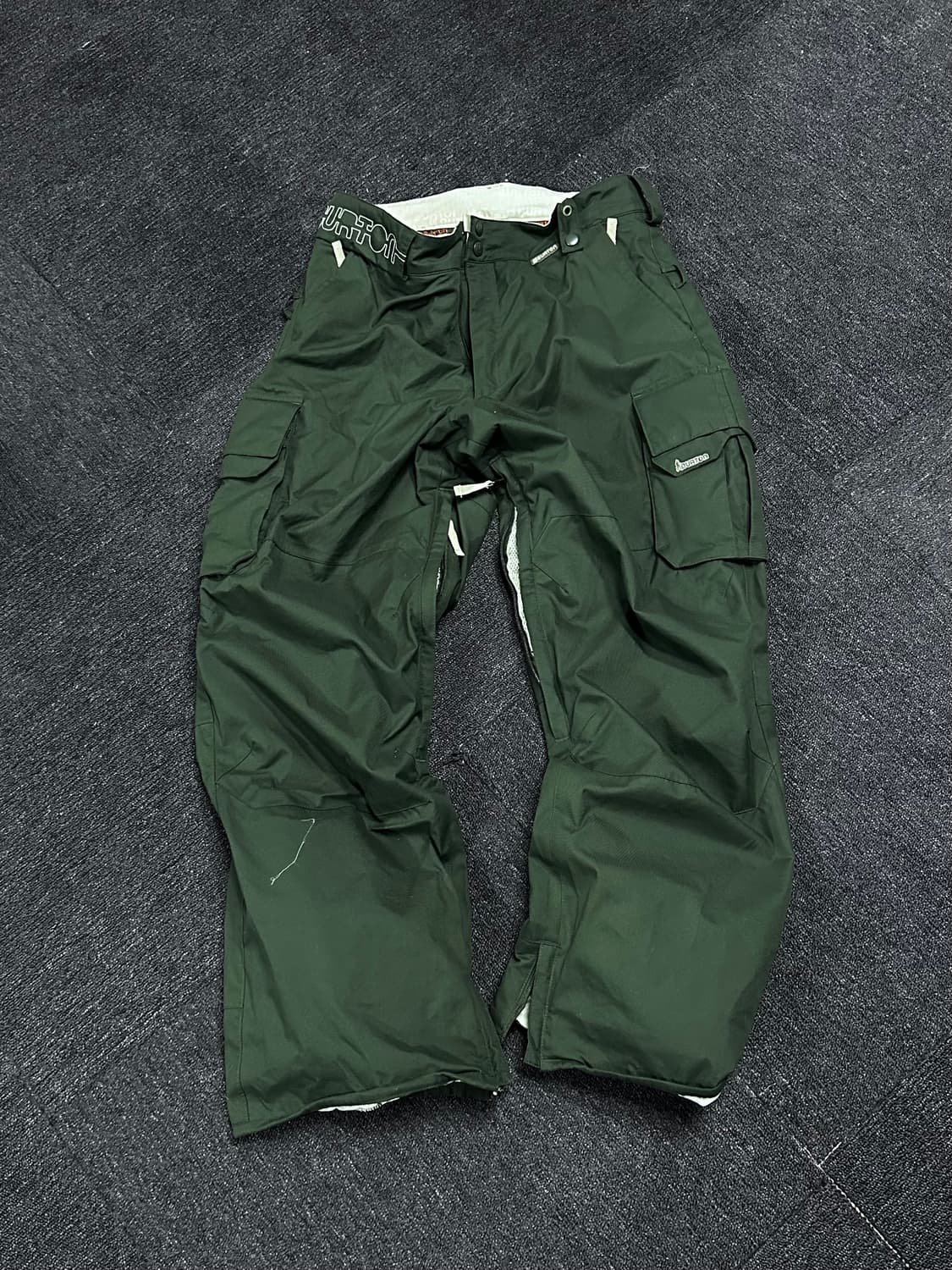 버튼 The White Collection  스노우보드 카고 팬츠 상품이미지1