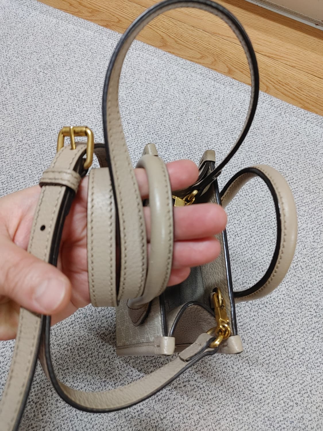 정품 구찌 인터로킹 GG 수프림 토트백 크로스백 상품이미지7