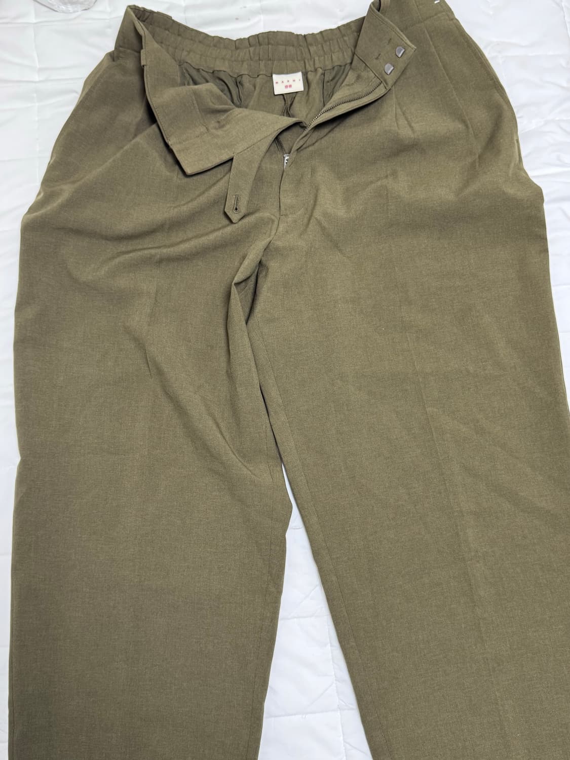 유니클로 x 마르니 슬렉스 상품이미지1