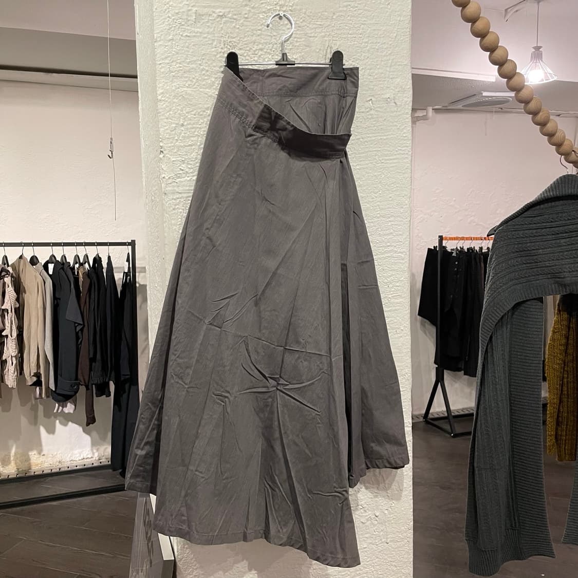 요지야마모토 랩 스커트 그레이 상품이미지1