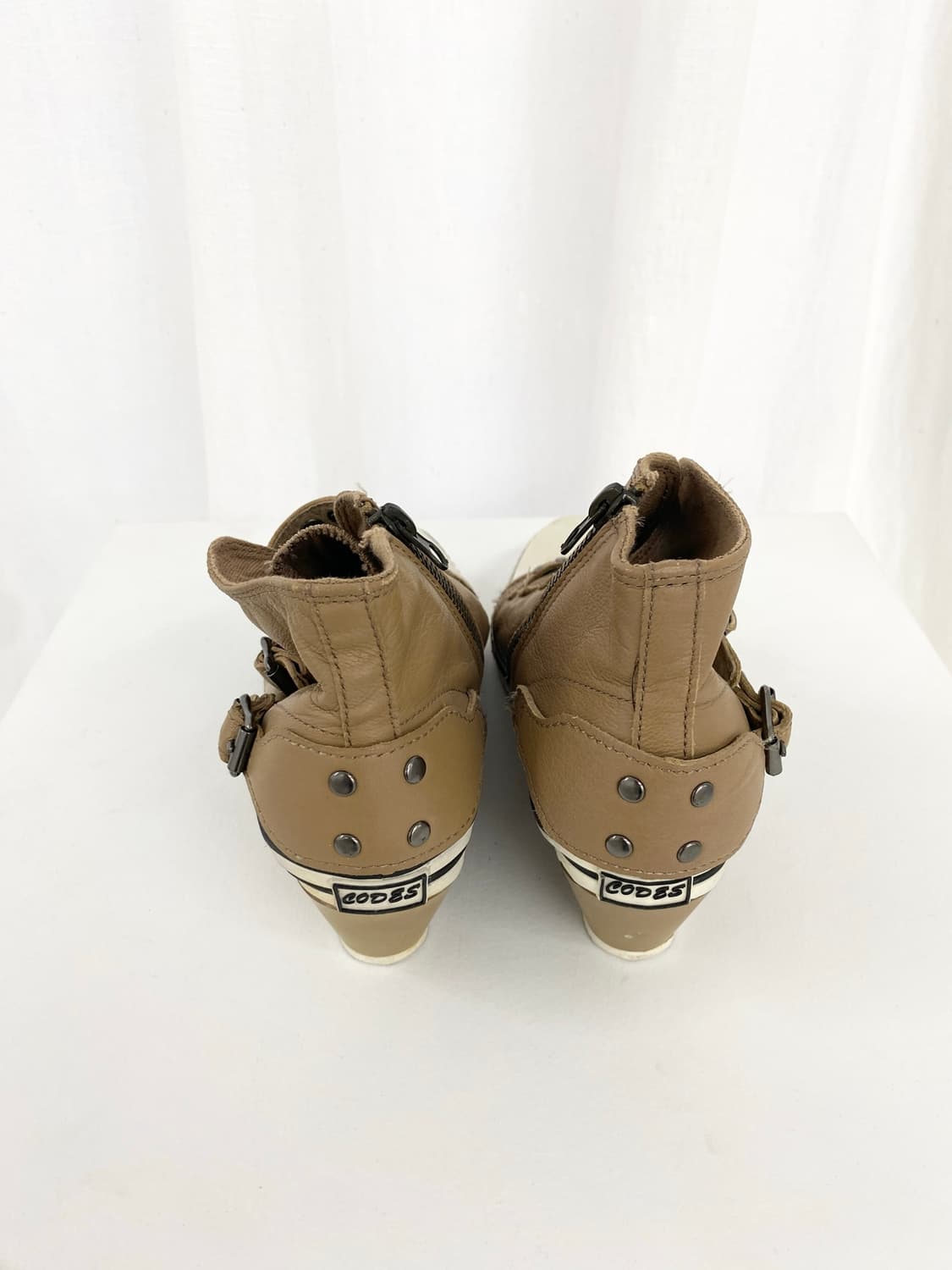 Multi-Studded Buckle Wedge Sneakers 상품이미지4