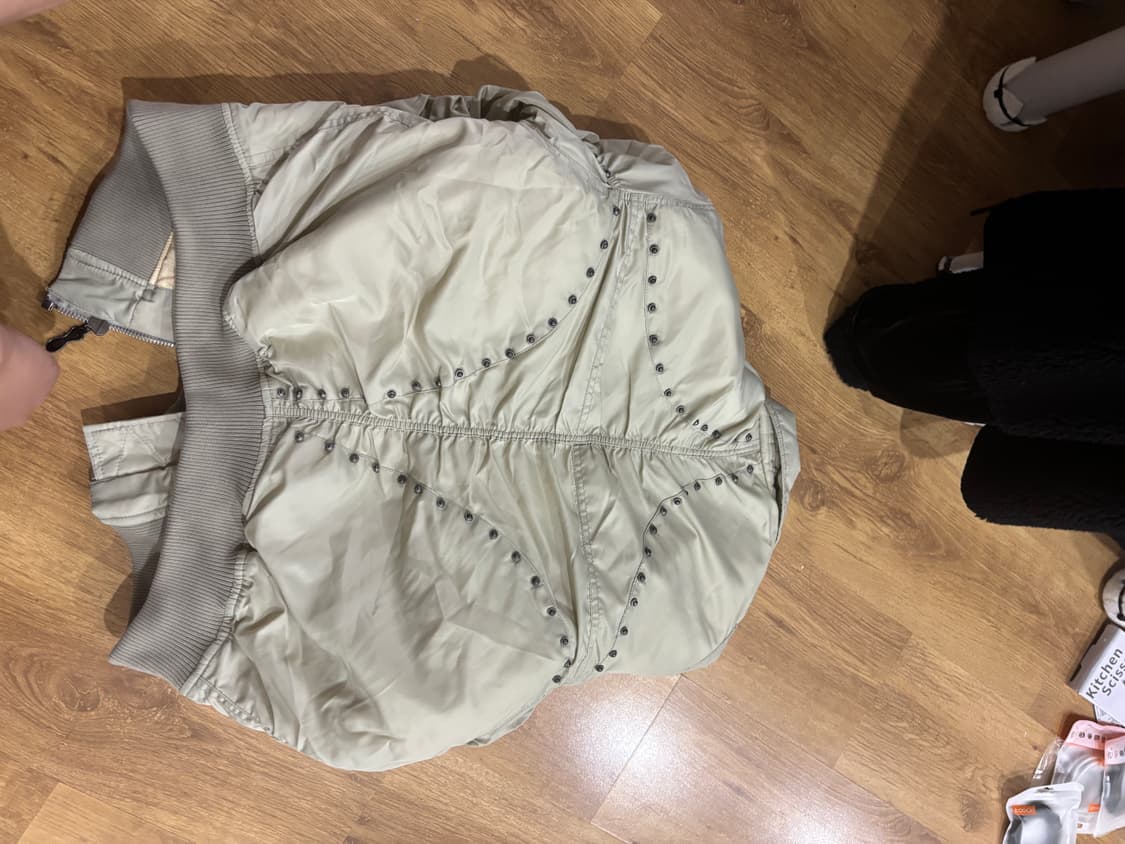 떠그 클럽 / 베이지 스터드 항공 점퍼 / 3 xl 105 상품이미지2