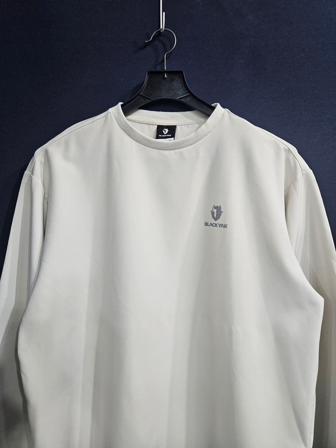 블랙야크 화이트 남성 세미오버핏 105 긴팔티  상품이미지7