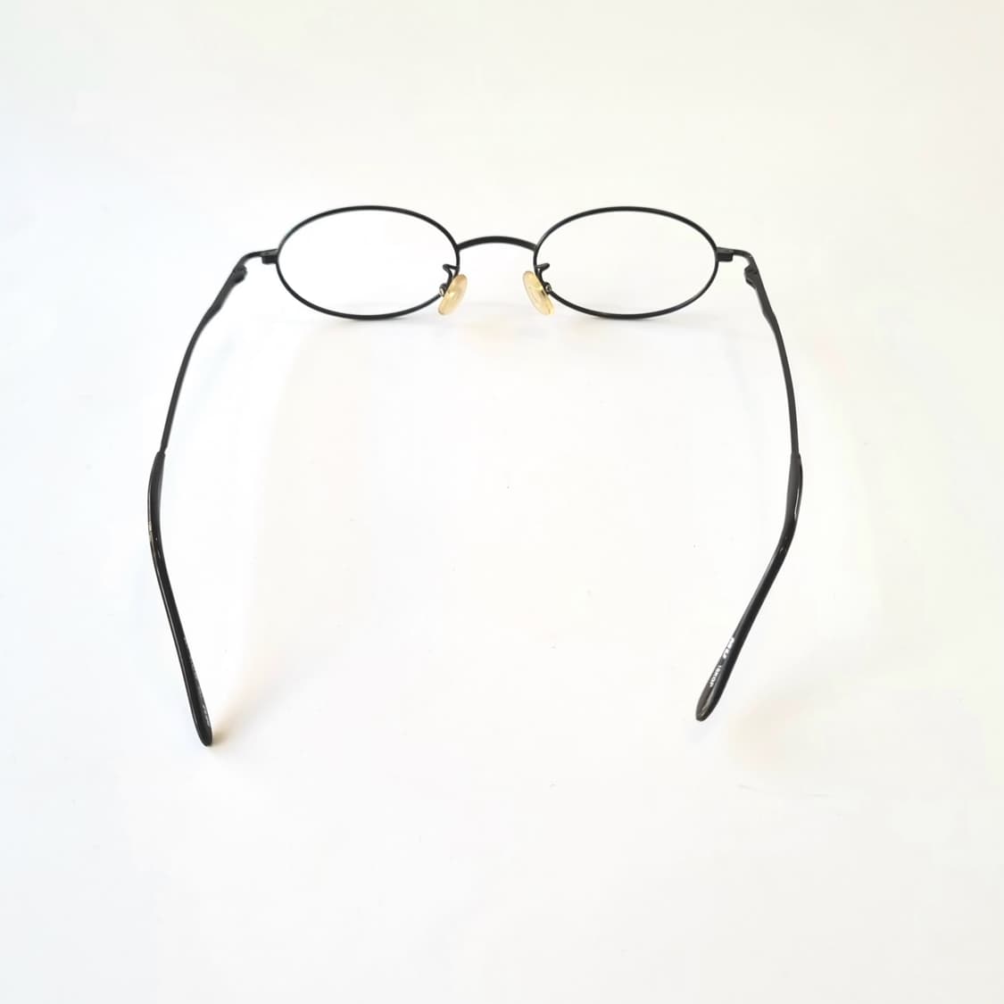 데드스탁 MU 스몰사이즈 타원형 블랙 안경테 380 상품이미지6