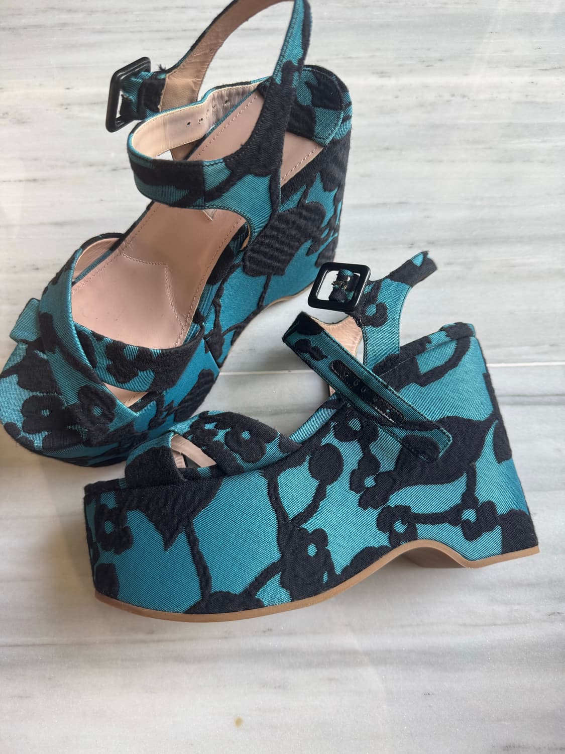 미우미우 플랫폼 웨지힐 샌들 상품이미지3