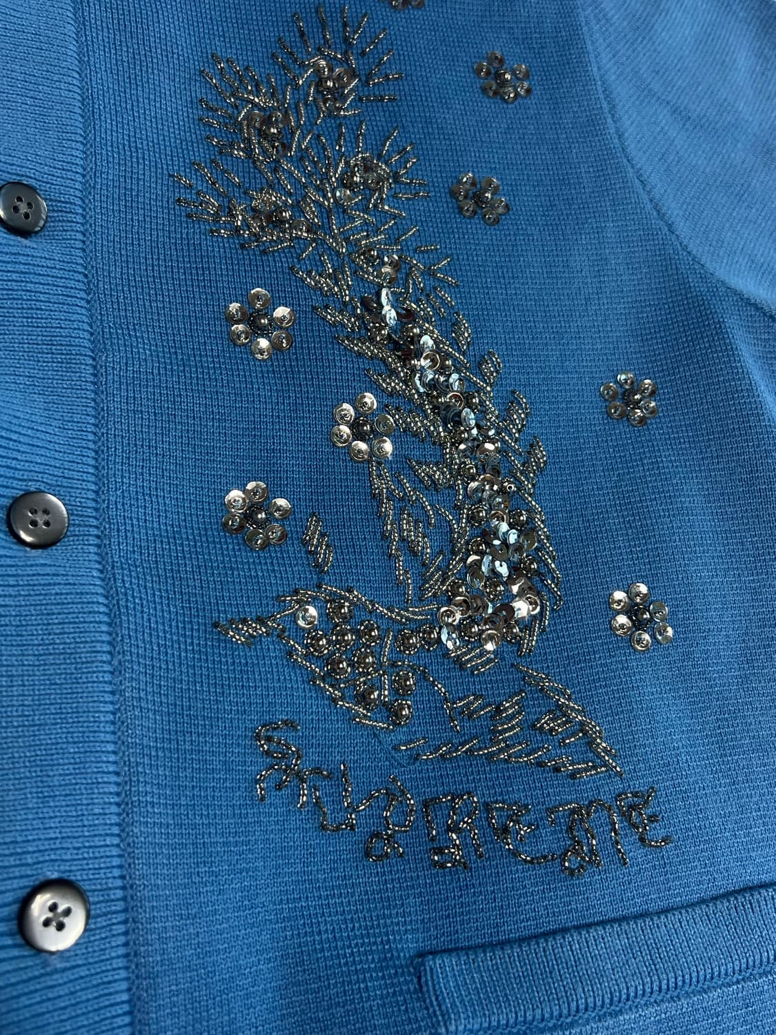 [M] 슈프림 비디드 아플리케 가디건 블루 상품이미지3