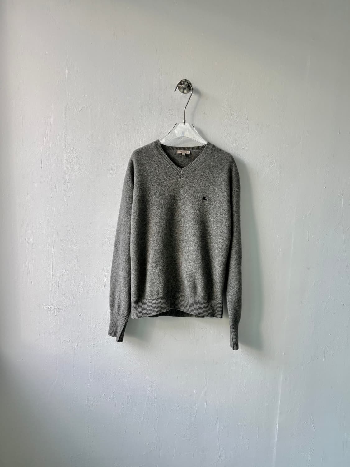 버버리 브이넥 스웨터 상품이미지5