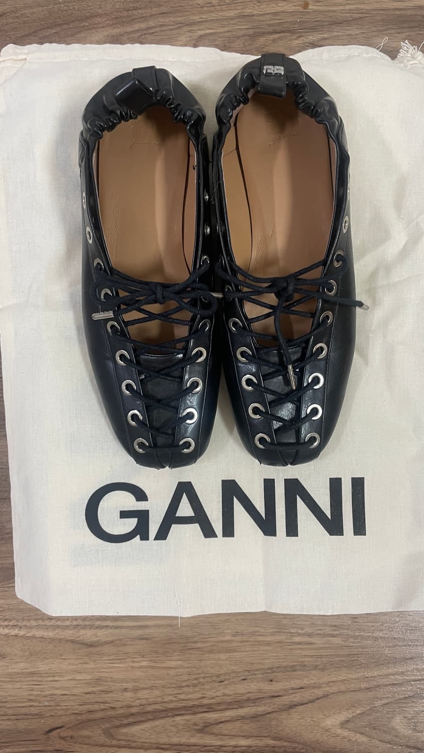 GANNI 가니 블랙 플랫 슈즈 상품이미지1