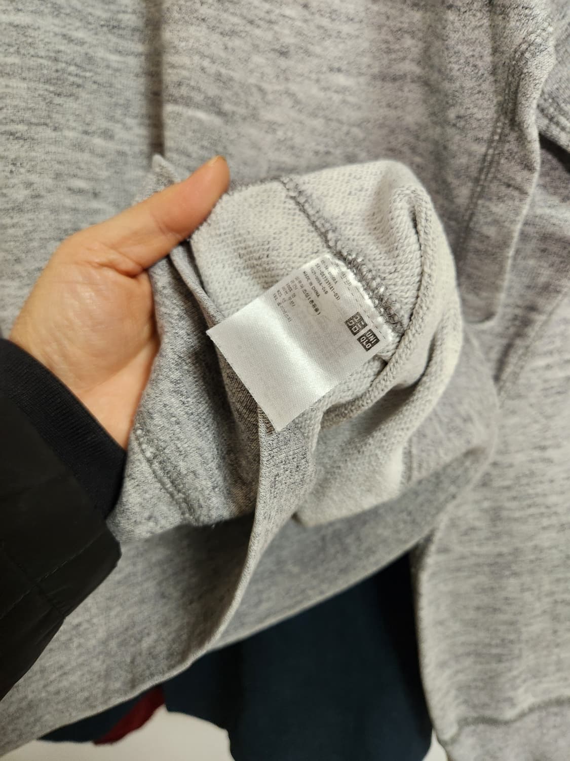 유니클로 회색 맨투맨 티셔츠 L 상품이미지4