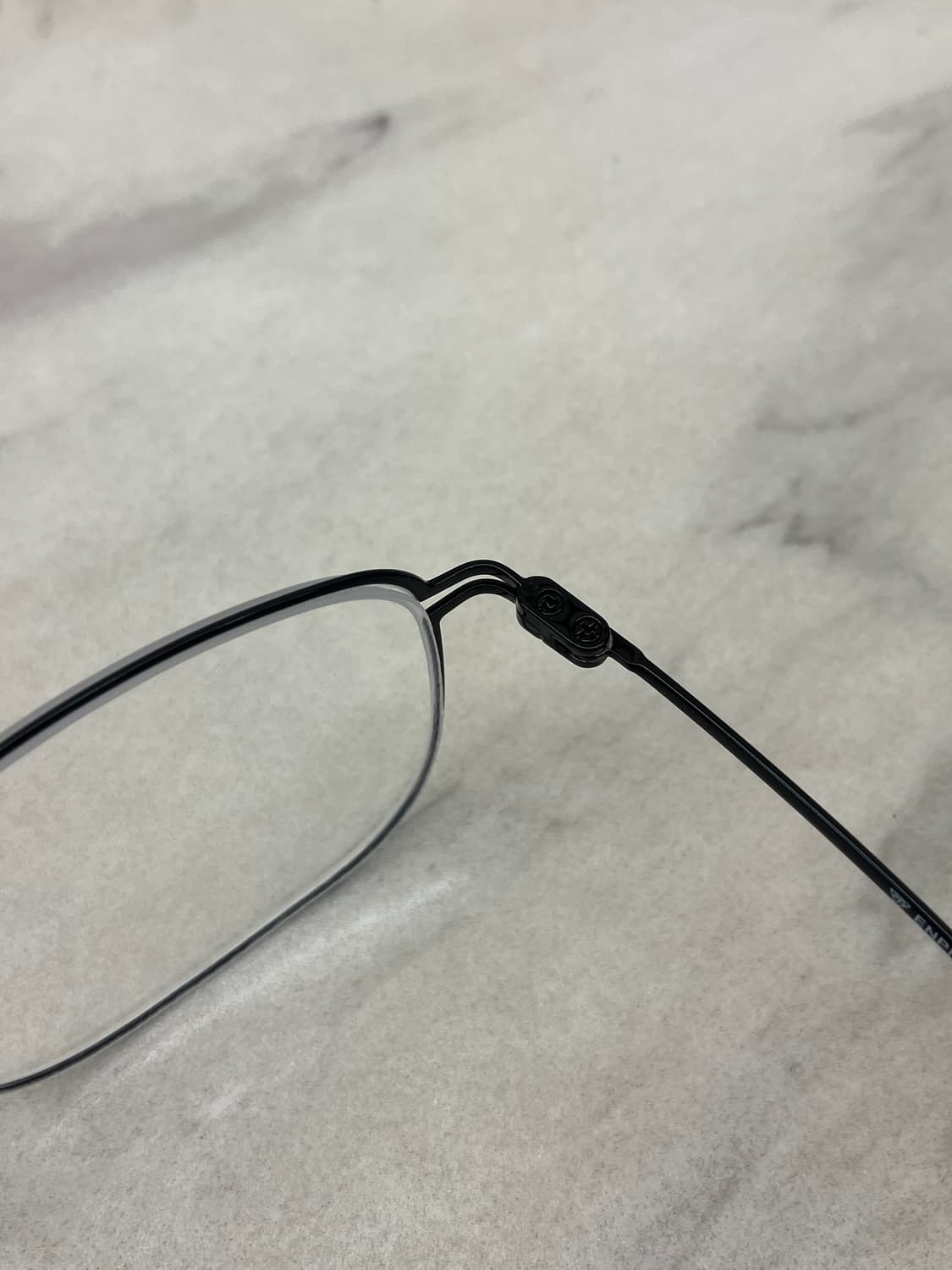 엔프라니 ENPRANI 블랙 스퀘어 역산각 메탈테 안경 상품이미지3