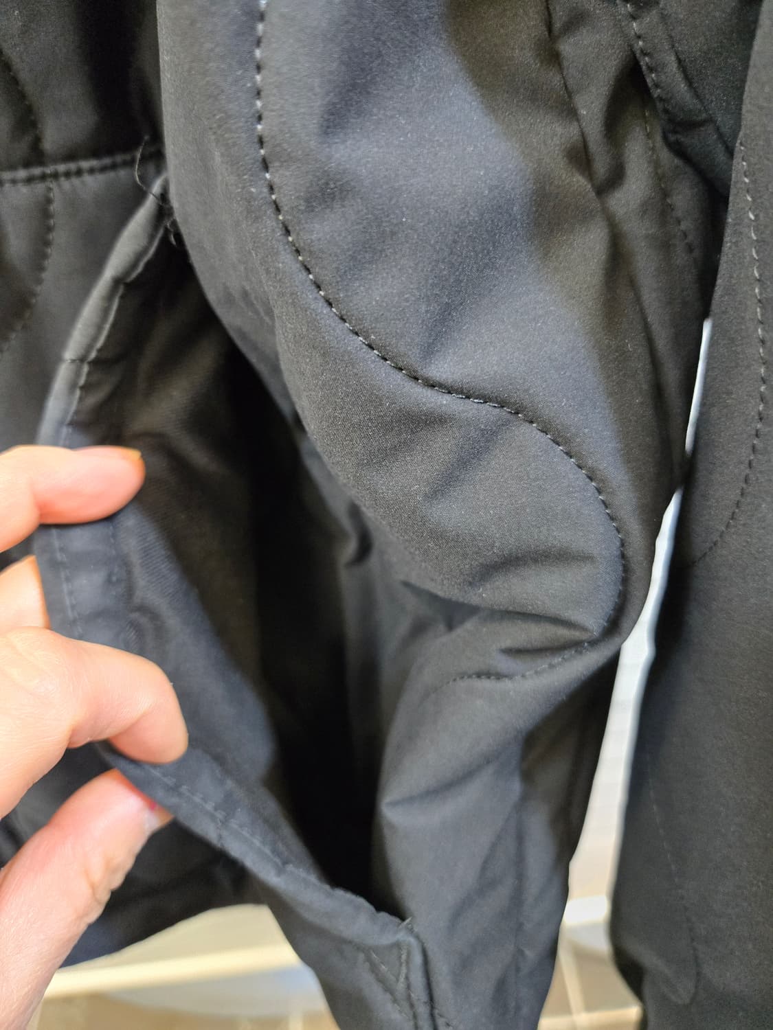 노스페이스 브루니 블랙 퀼팅 자켓 상품이미지4