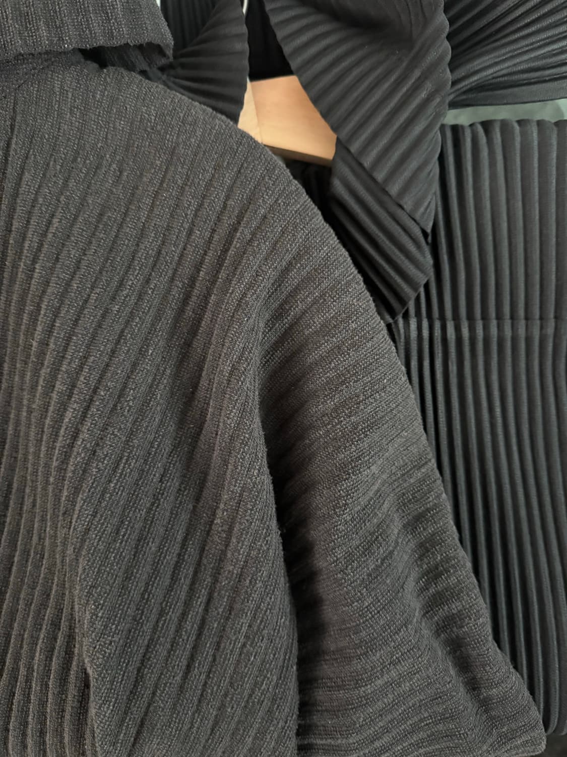 옴므플리세 후드집업 브라운 상품이미지2