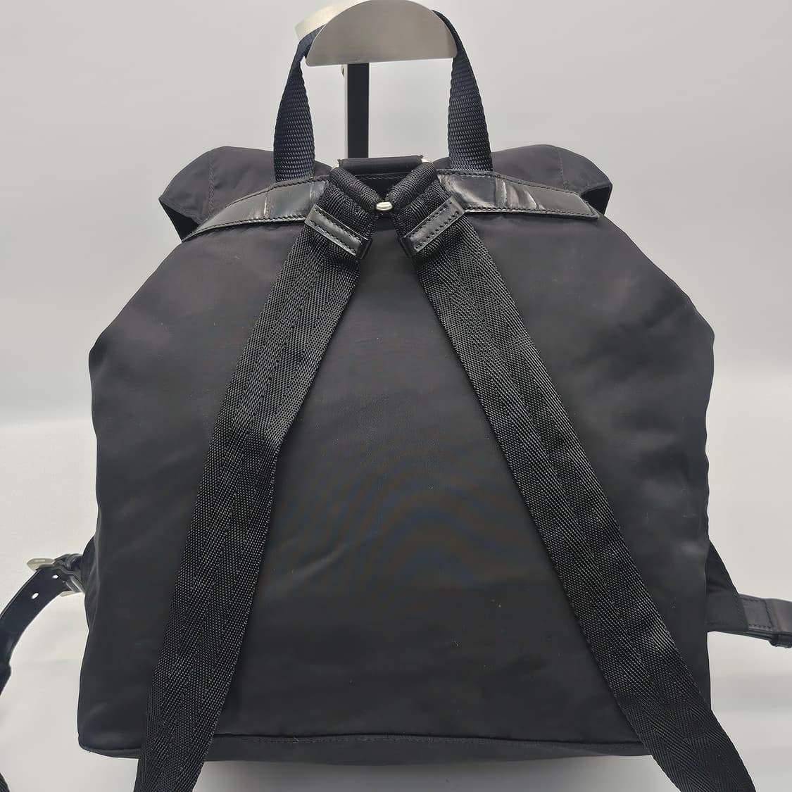 정품 프라다 나일론 포코노 미듐 백팩 상품이미지3