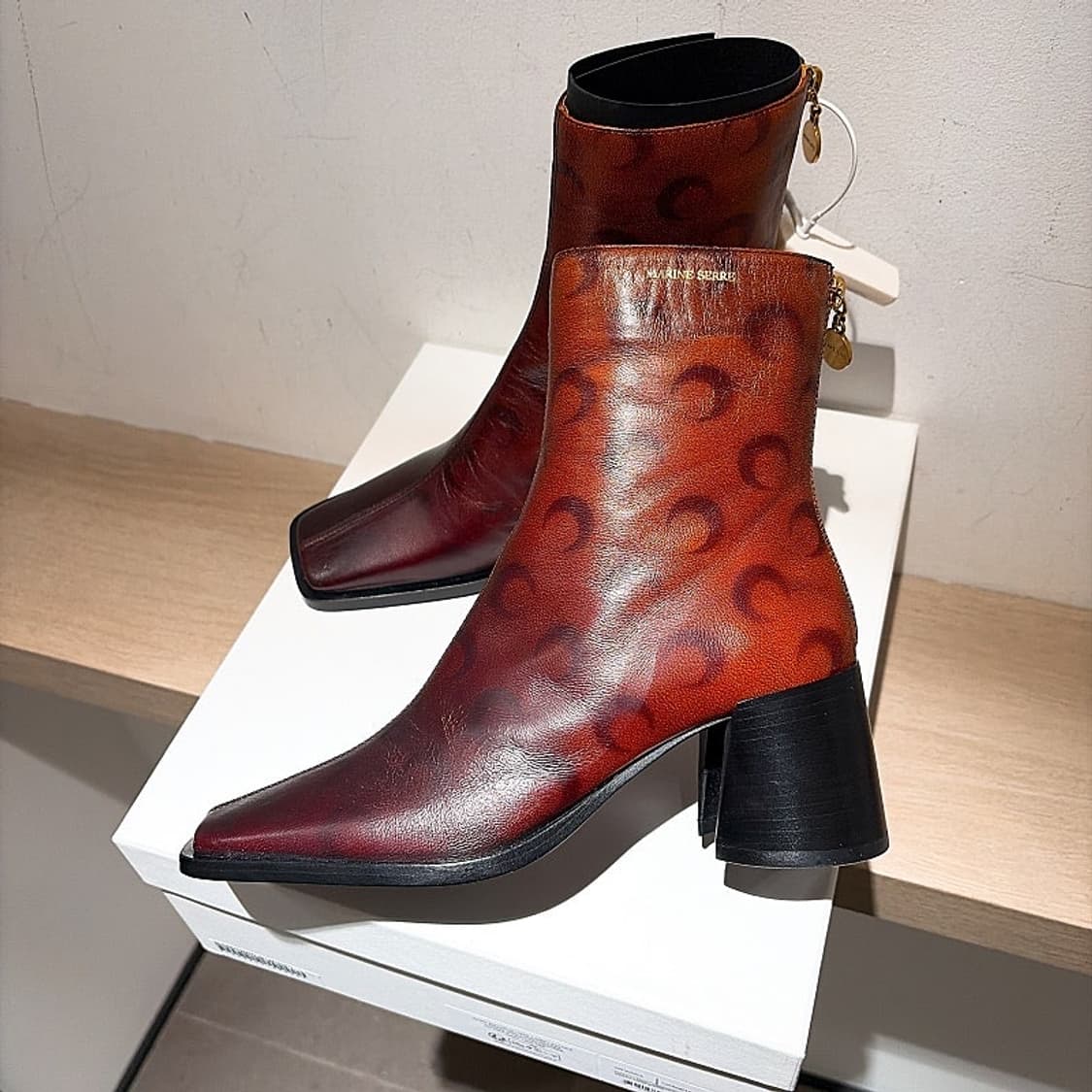(정품/새상품) 마린 세르 여성 브라운 크레센트 램스킨 앵클부츠 상품이미지2