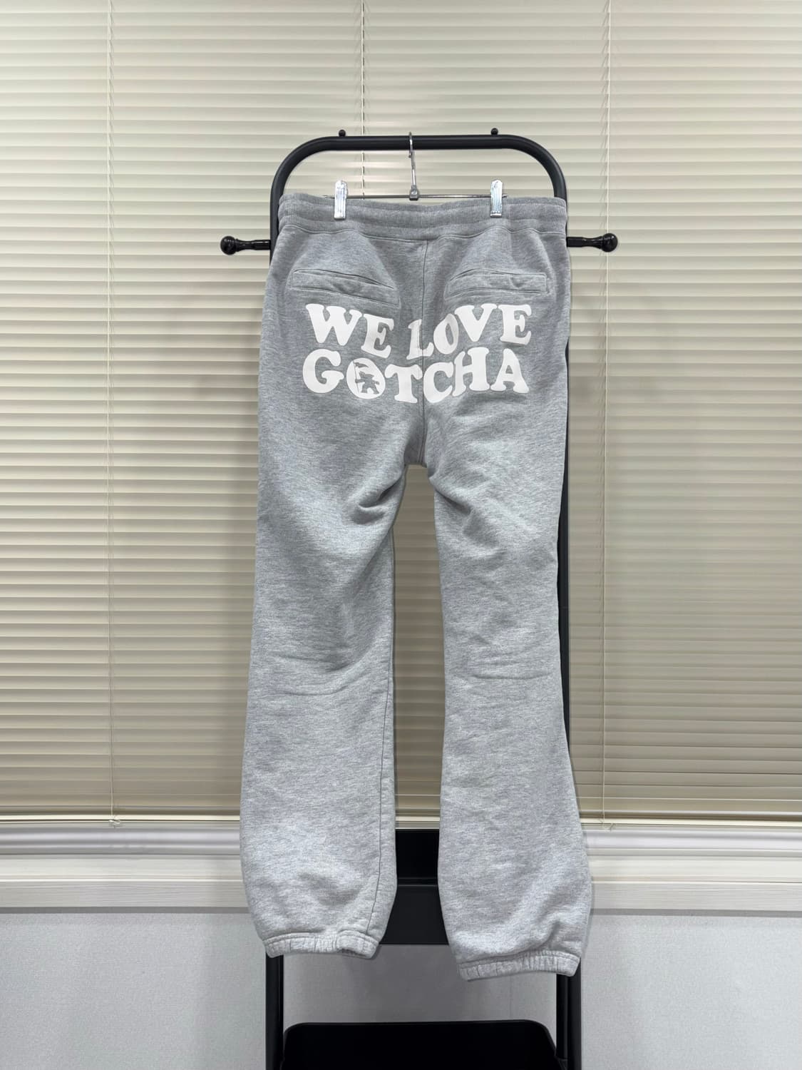 WE LOVE GOTCHA 스웻 팬츠 상품이미지1