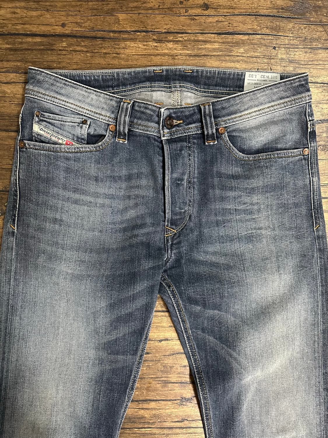 디젤 DIESEL VIKER 0885K 워시드 스트레이트 데님 팬츠 32 상품이미지3