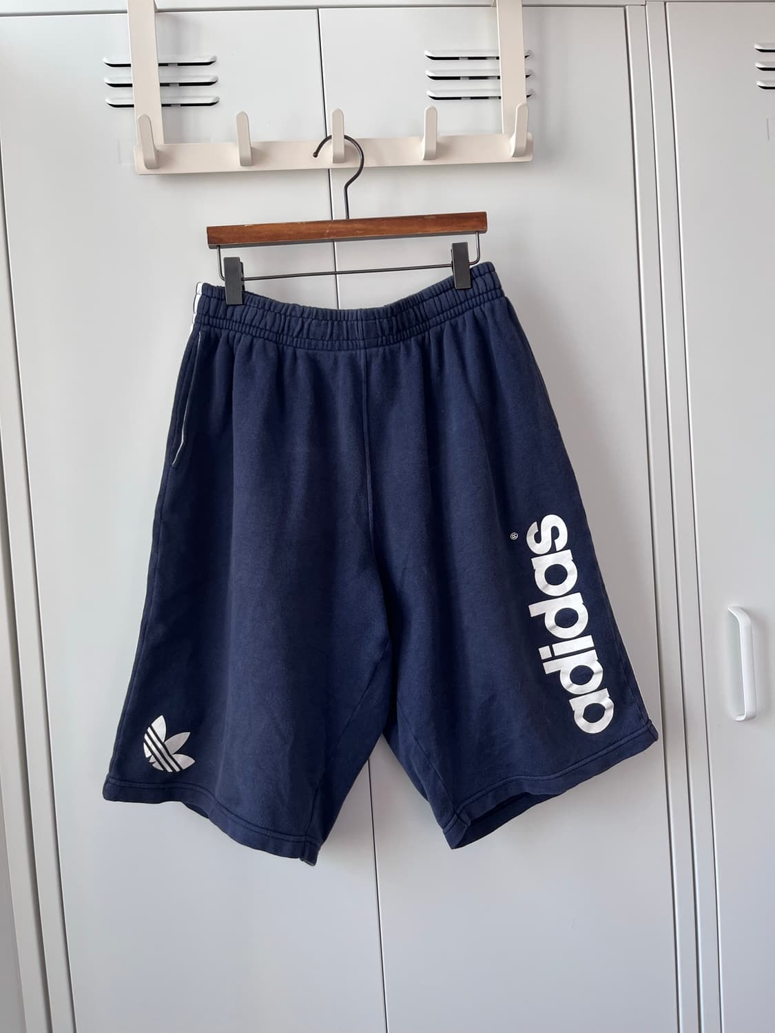 90's adidas 아디다스 네이비 카프리 숏츠 트레이닝팬츠 상품이미지3