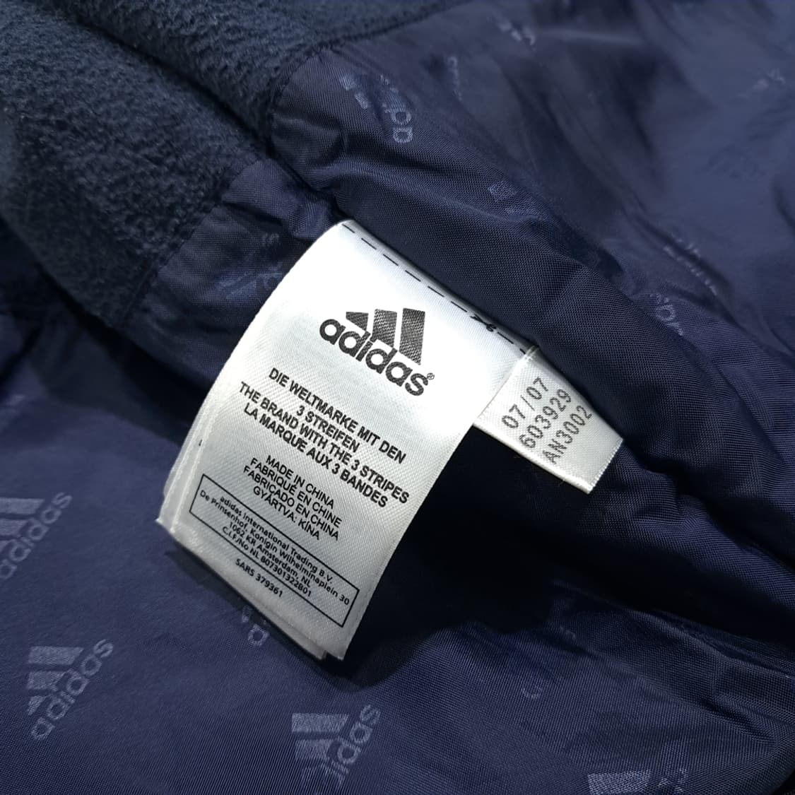 CL239 L 아디다스 00s  빅로고 네이비 점퍼 벤치코트 상품이미지4
