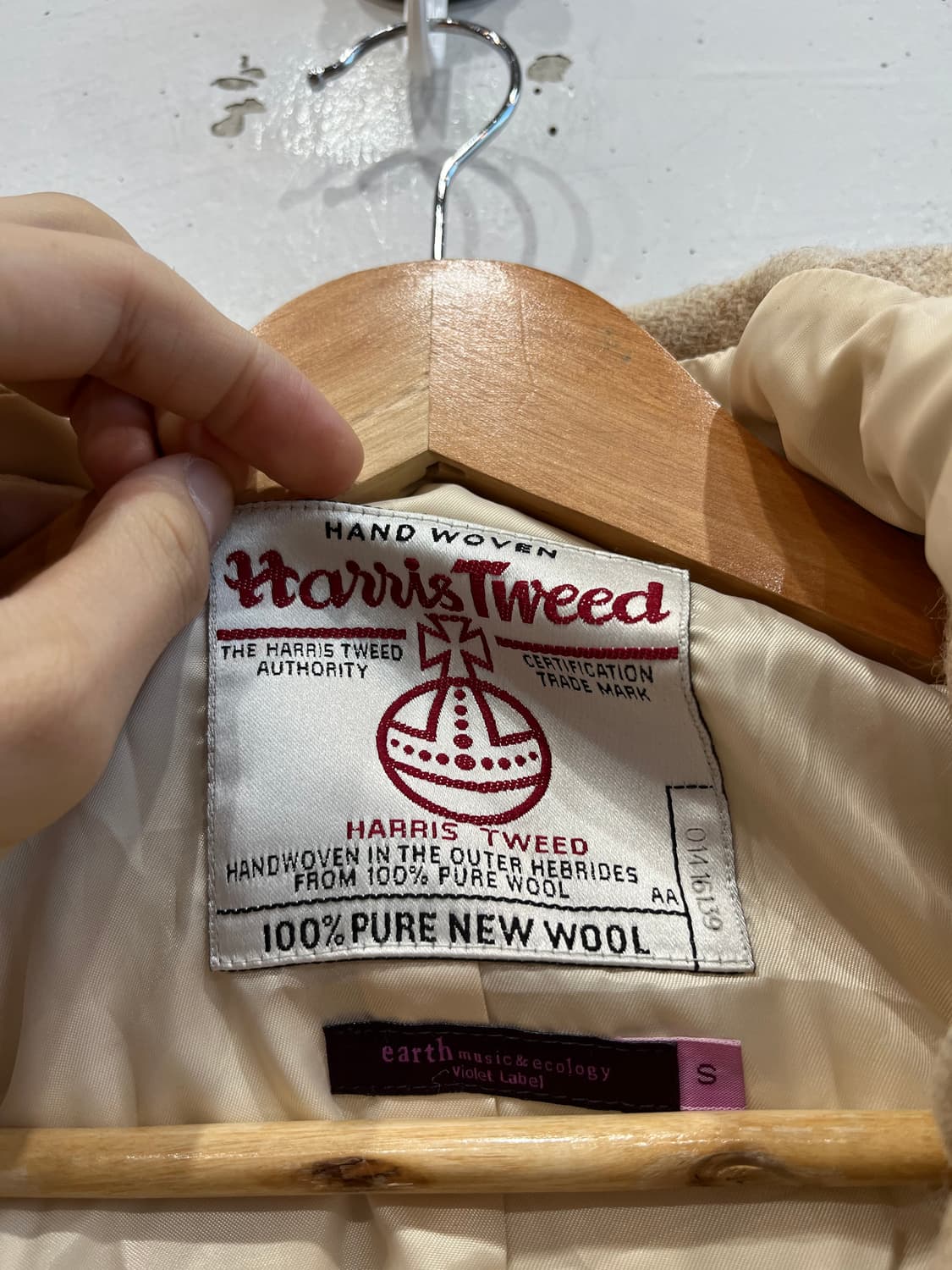 어스뮤직 JPN 헤리스트위드 울 다운 패딩  상품이미지4