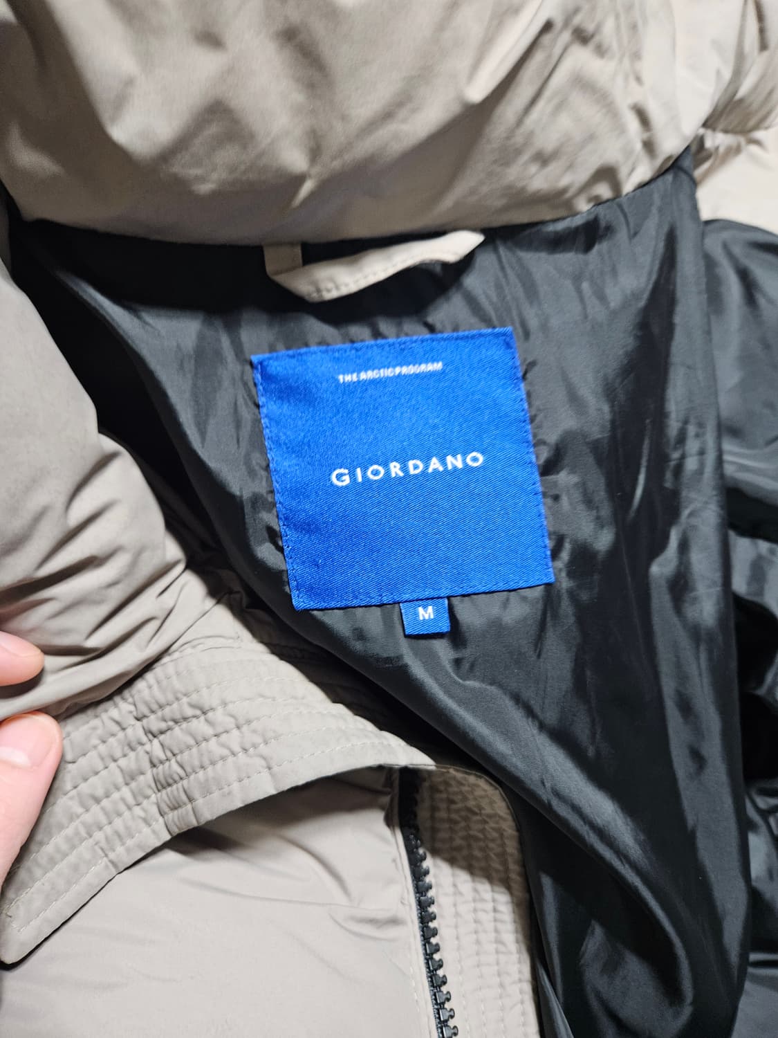 지오다노 숏 푸파 패딩 (95, 아몬드버프) 상품이미지3