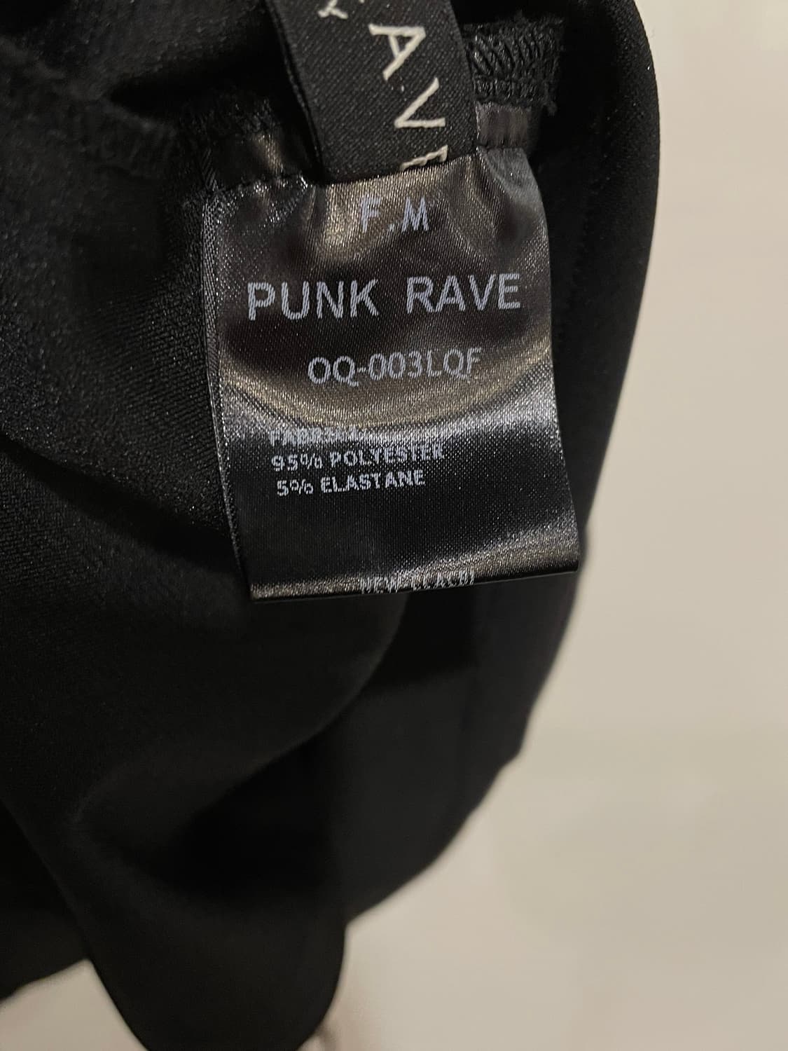 punk rave 펑크레이브 파이톤 패턴 버튼 절개 스커트 상품이미지5