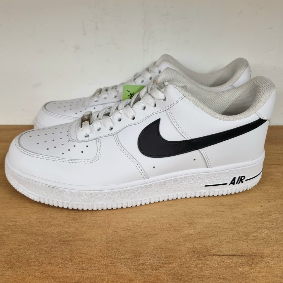 나이키 에어포스 1 로우 흰검 상품이미지3