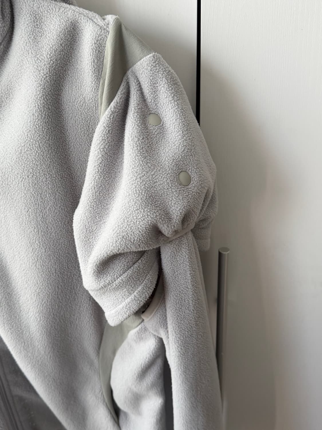 오호스 이어홀 후디 플리스 집업 상품이미지8