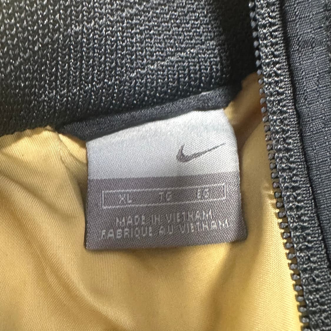 나이키 블랙 패딩 상품이미지4