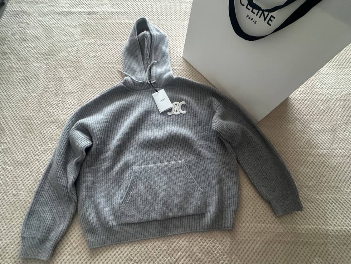 셀린느 트리옹프 니트후드 새상품 상품이미지1