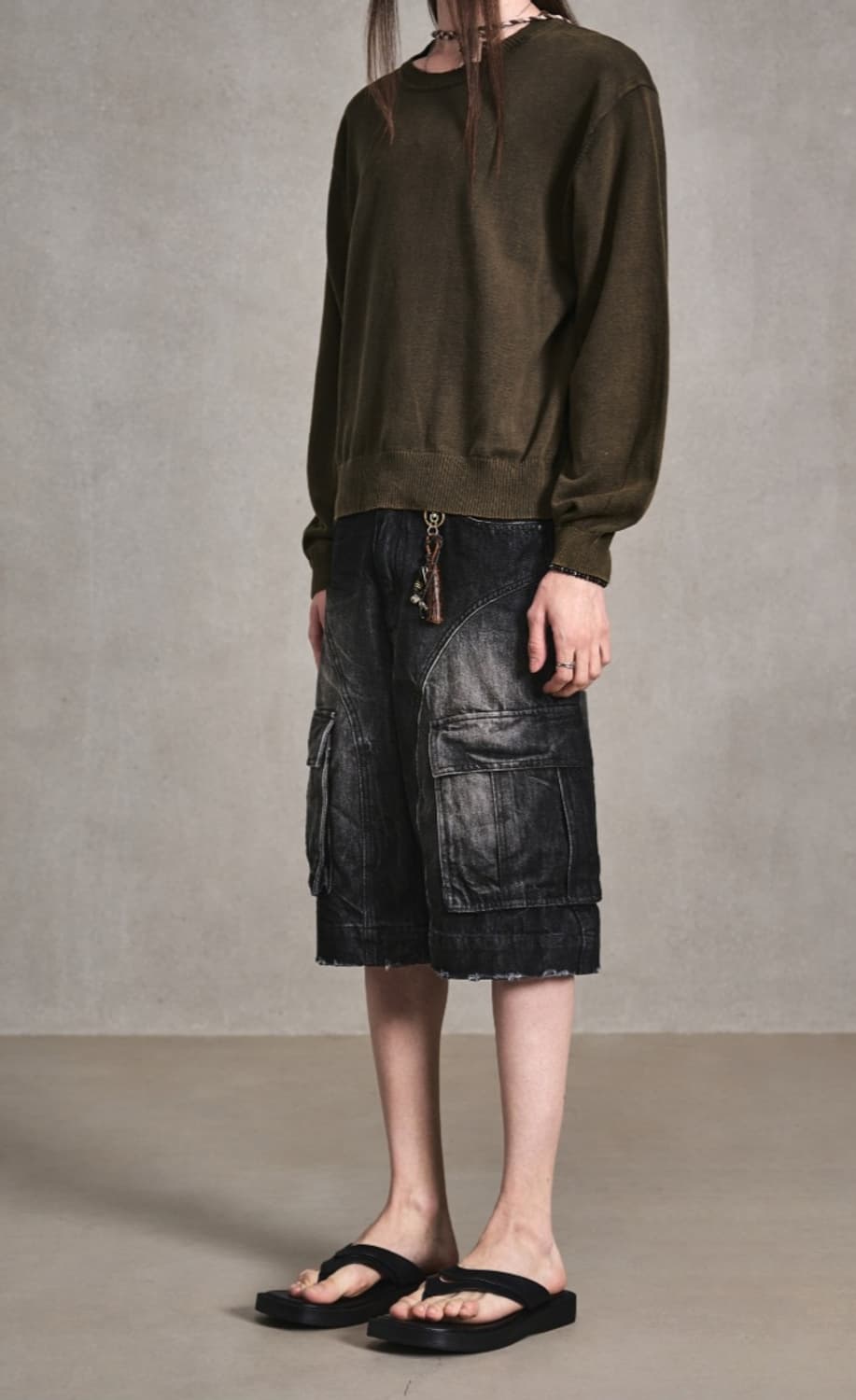 엘무드 카고 와이드 하프 데님 팬츠 크랙블랙46사이즈 상품이미지1