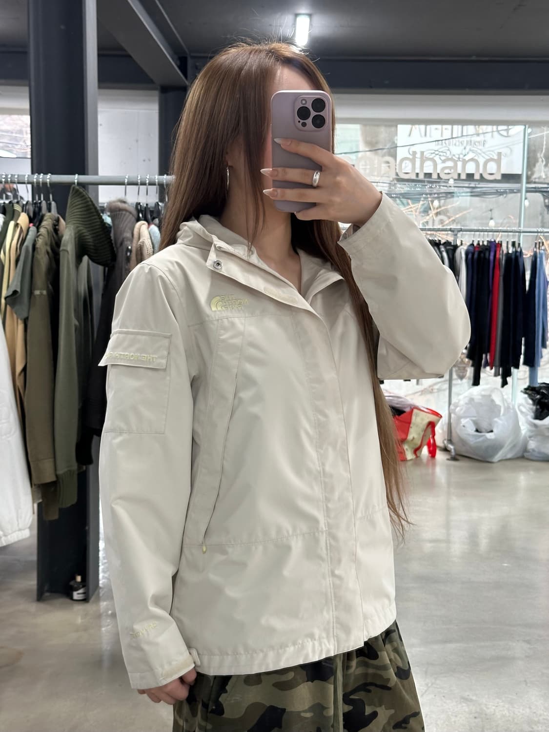 노스페이스 포켓 윈드브레이커 자켓 크림베이지 상품이미지3