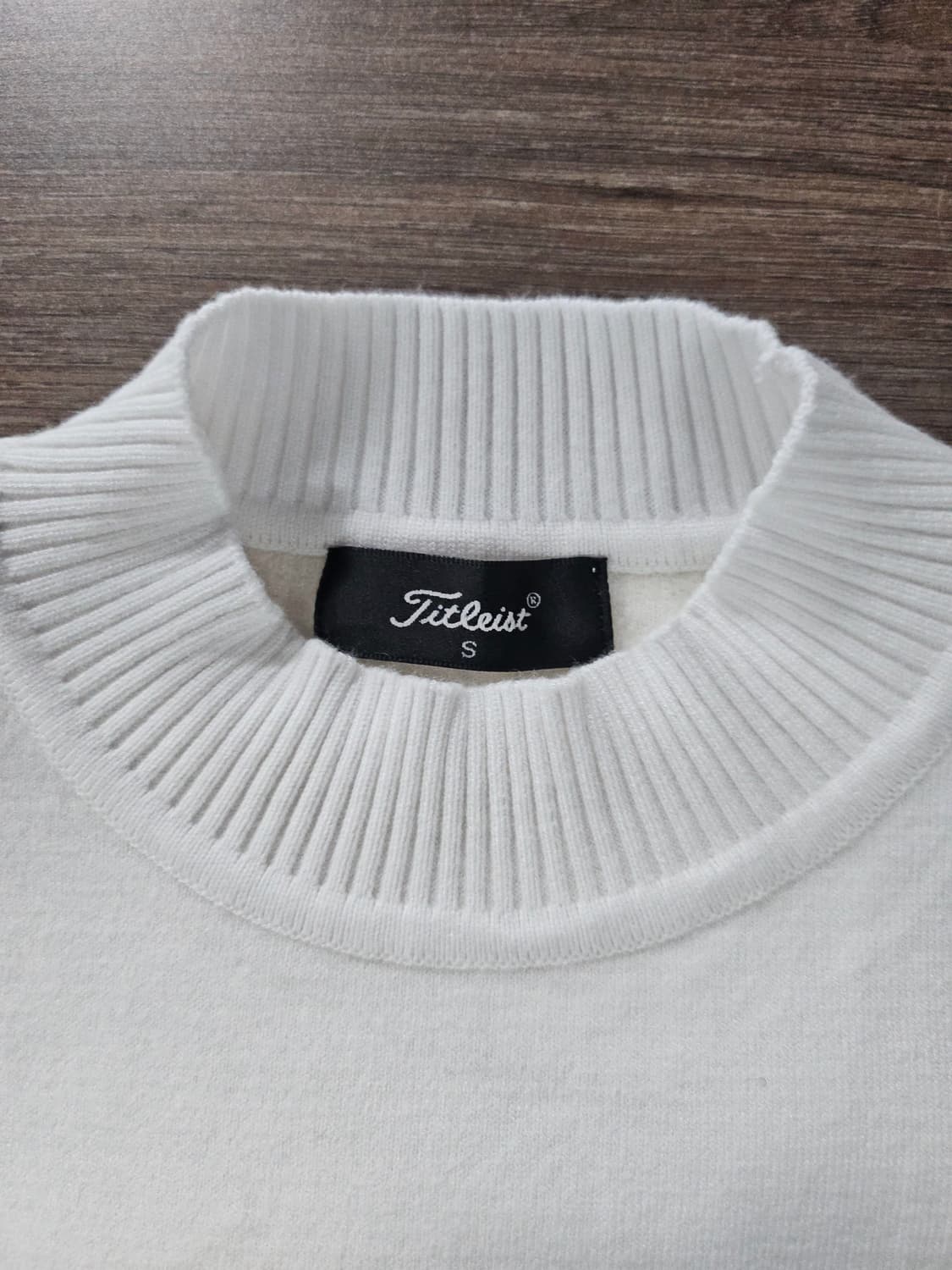 타이틀리스트 화이트 빅 로고  니트 베스트  S 상품이미지3