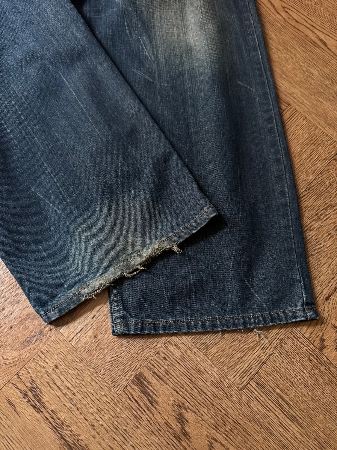 [36]00's 리바이스 실버탭 빈티지 페이딩 다크블루 배기핏 데님 팬츠 상품이미지5