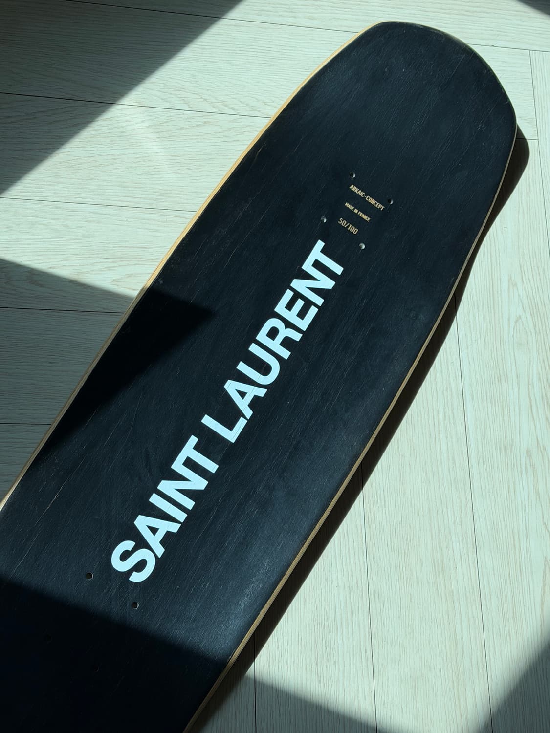 생로랑 한정판 스케이트 보드 상품이미지2