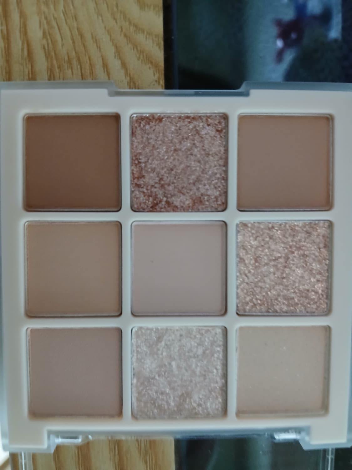 데이지크 섀도우 팔레트 밀크라떼 팝니다 상품이미지1