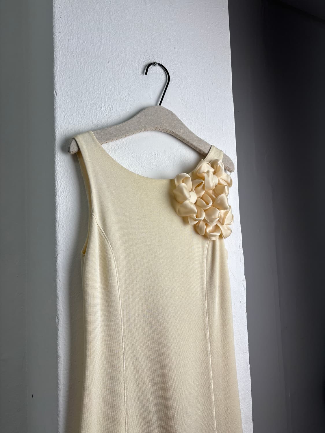 VALENTINO Ivory Corsage Dress 상품이미지3