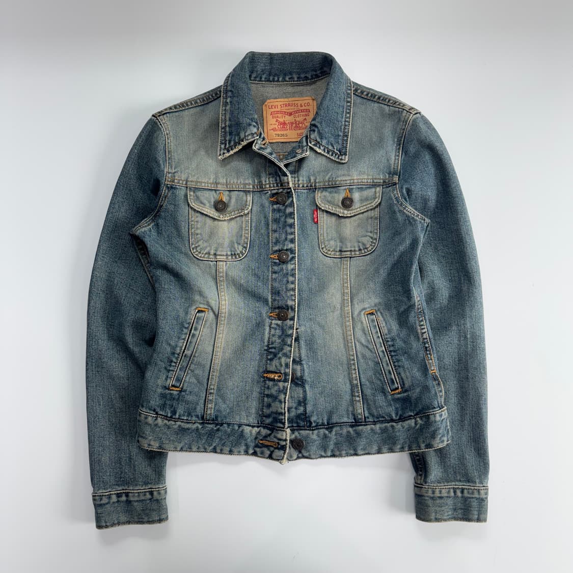 Levis 리바이스 투 포켓 워싱 데님 자켓 상품이미지3