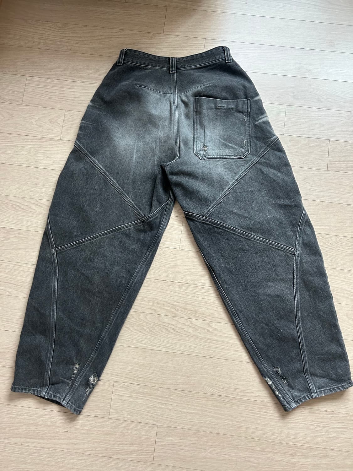 노운 테이퍼드 데님 블랙 상품이미지2