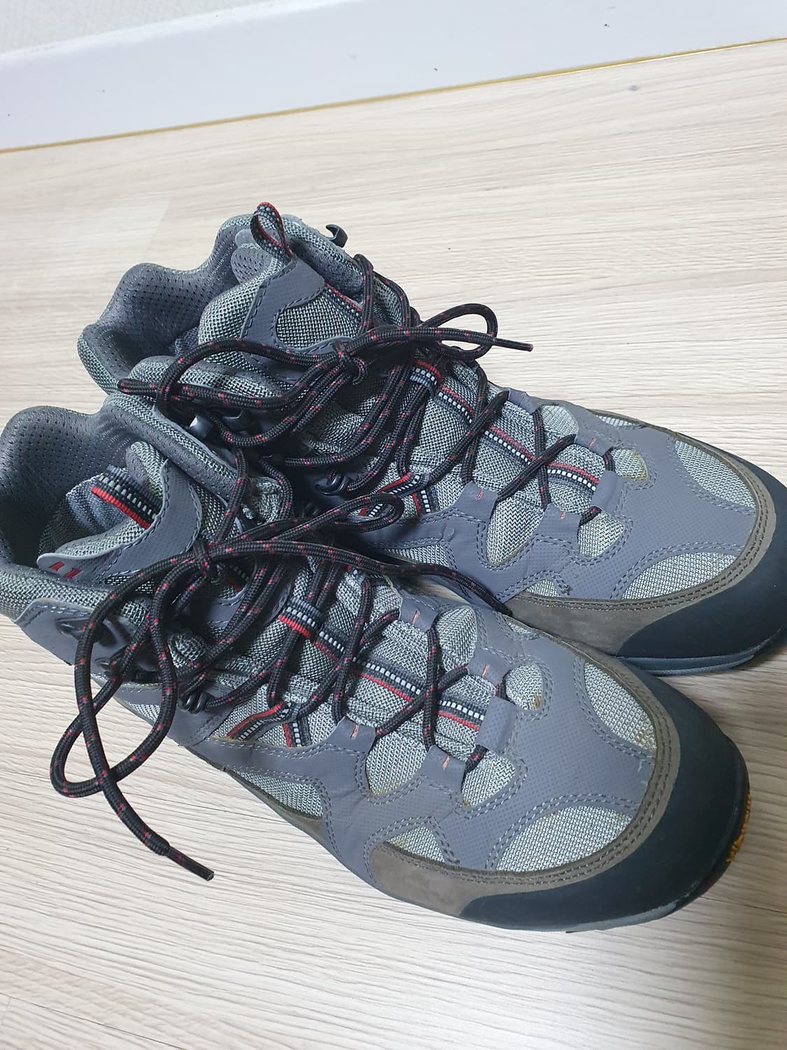 잠발란 고어텍스 비브람 등산화 290~95 상품이미지8