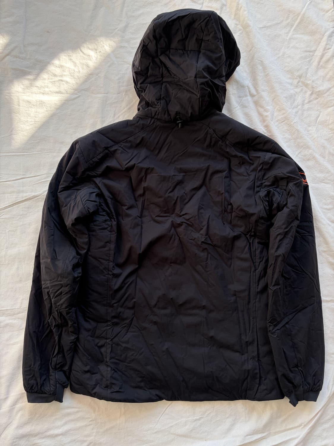 빔즈 x 아크테릭스 아톰 AR 후디 블랙 오렌지 BEAMS  Atom  상품이미지3