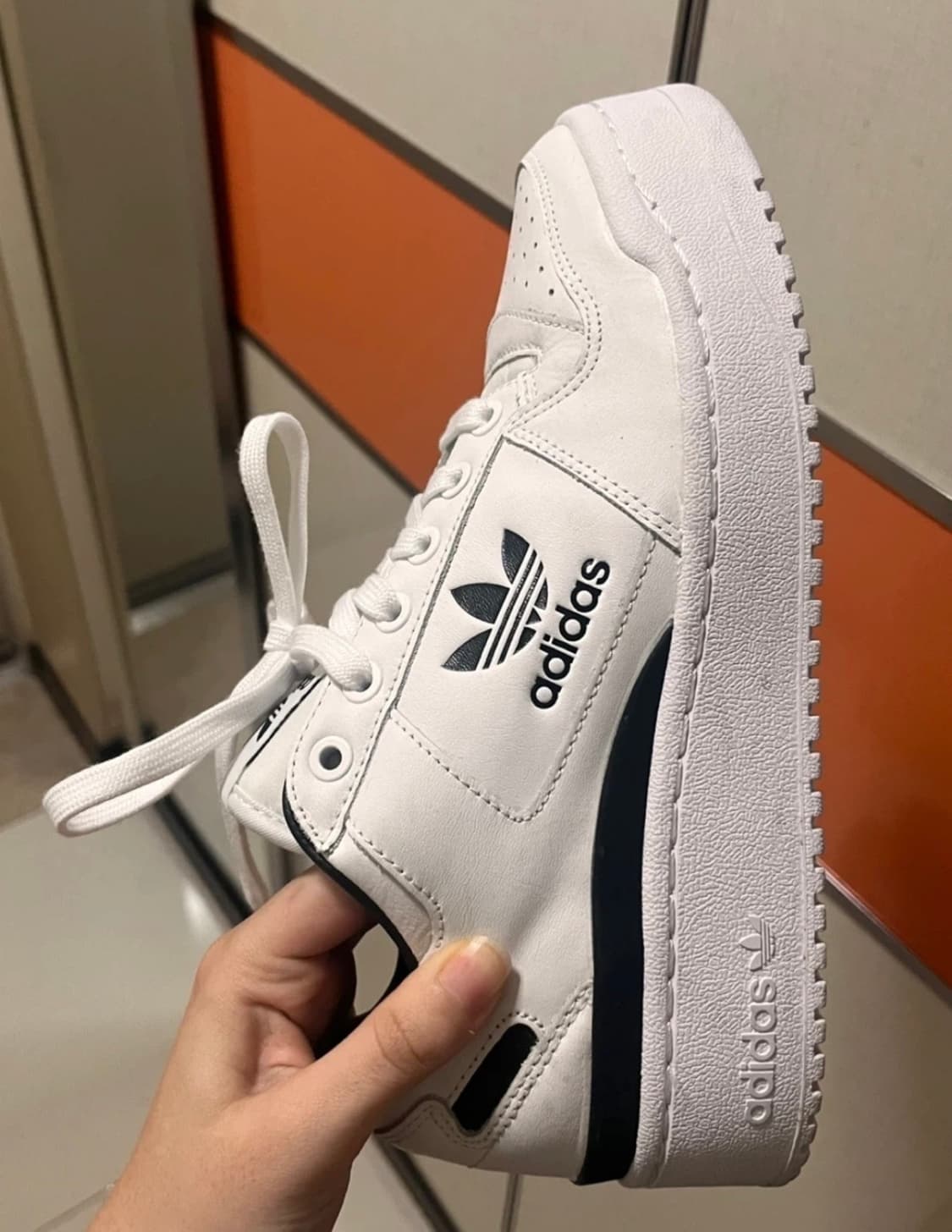 (235)아디다스 포럼 볼드 흰색 스니커즈 상품이미지1