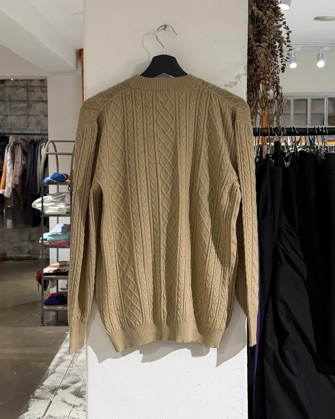 셀린느 베이지 금장 버튼 케이블 니트 가디건 상품이미지6