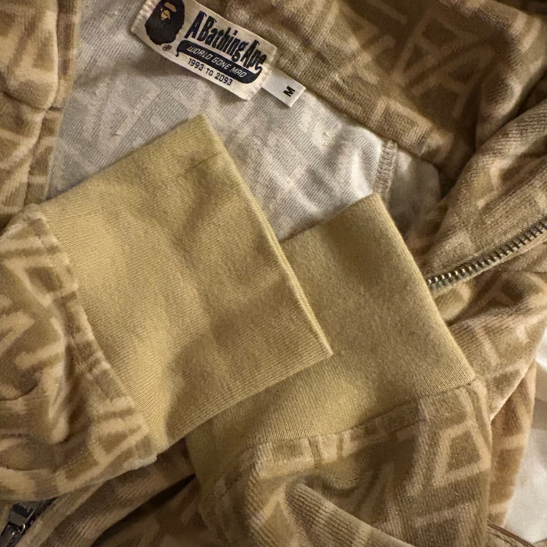 베이프 모노그램 샤크 풀집업 후드집업 30주년 상품이미지5